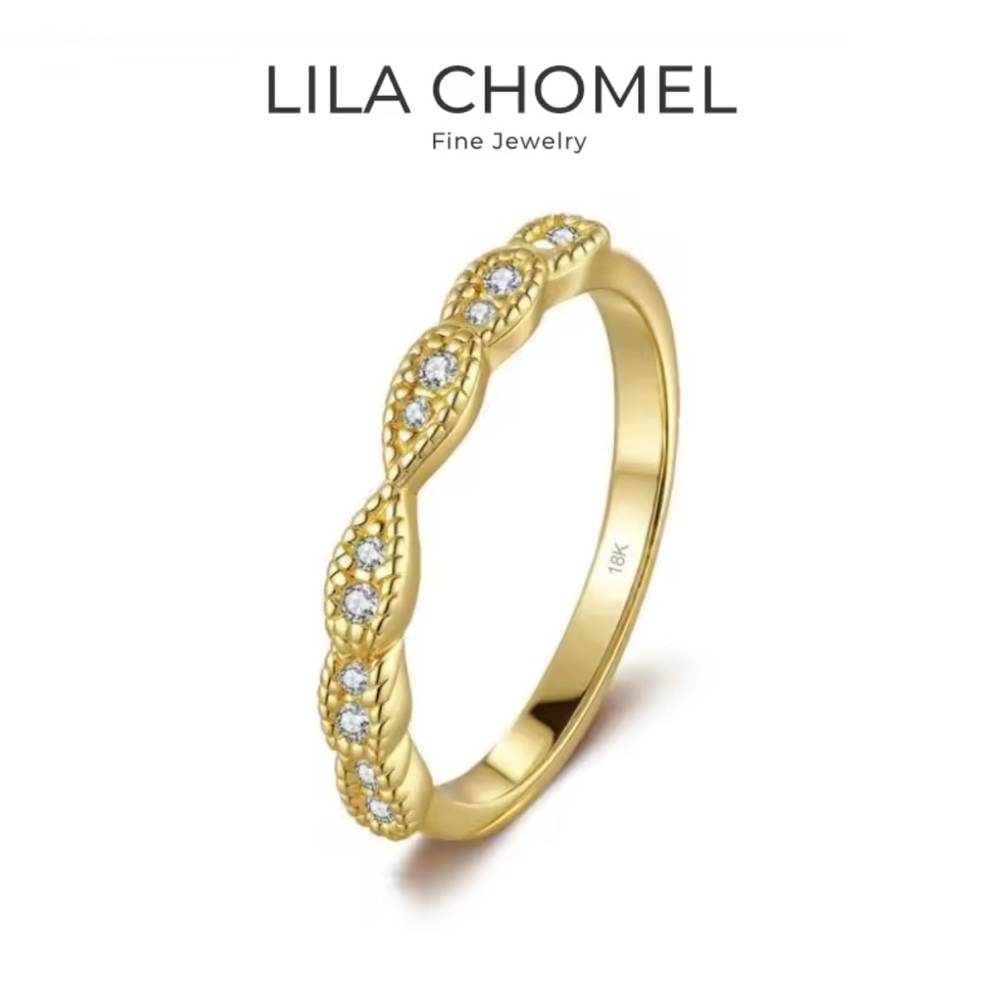 Solid 18K Gold and Moissanite Band from Lila Chomel
